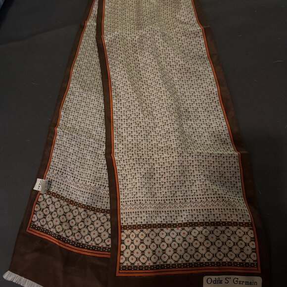 ODILE ST-GERMAIN Paris - Vintage 70s Floral 100 % SILK Scarf : 46'' X 7'' - Picture 2 of 3